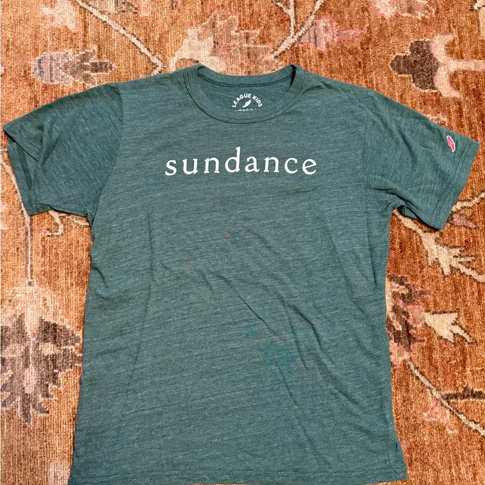 Sundance Green Kids Large 10-12 T-Shirt excellent